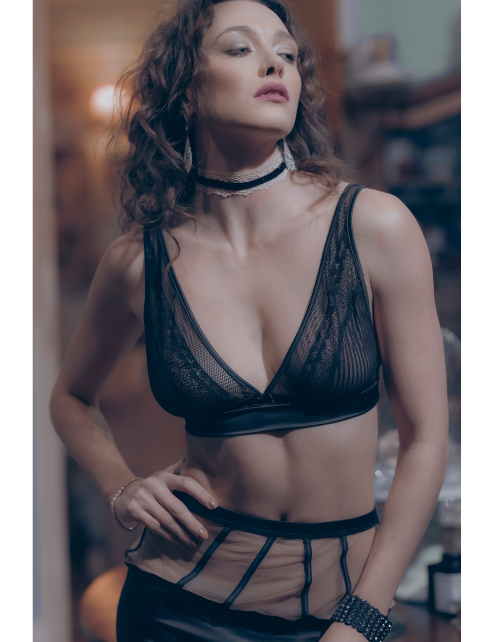 Crazy for you schwarzer satin-bleistiftrock